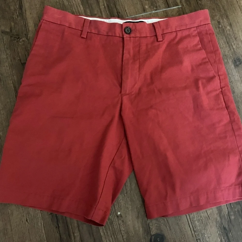 Banana Republic Red Flat Front Men's Shorts
